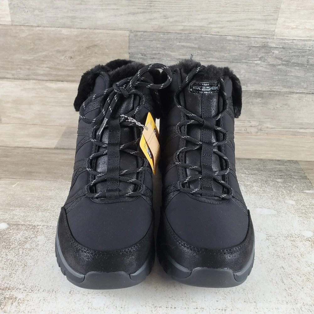 Skechers new without
